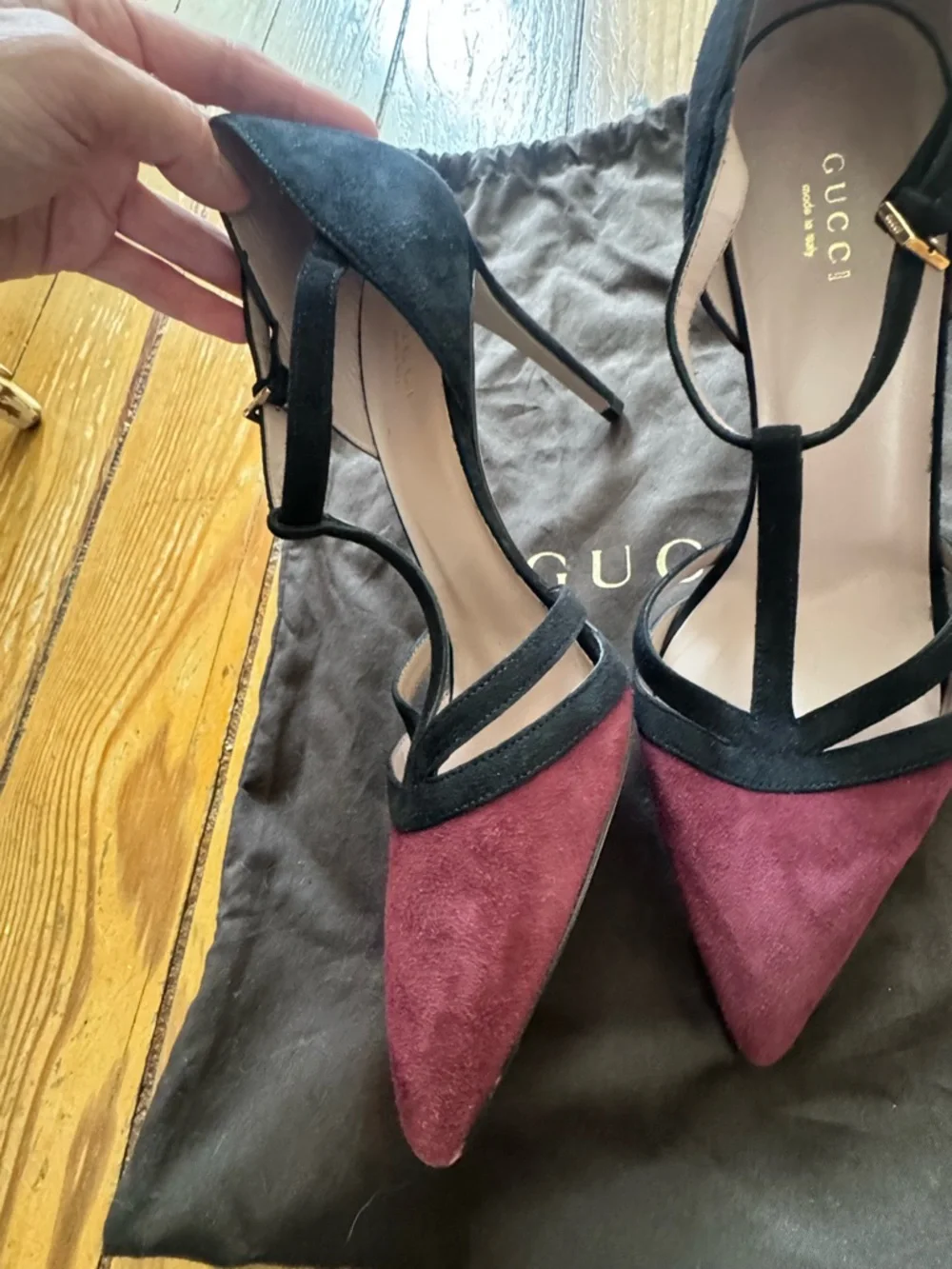 Gucci Burgundy and Black Suede Pointed T-Strap Pumps - Picture 6 of 12